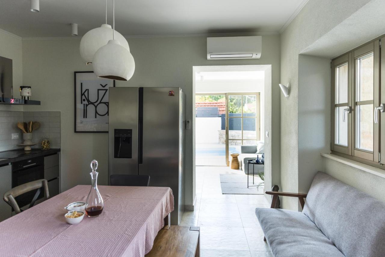 Villa Mara - Casa Rustica Zrnovo Eksteriør billede