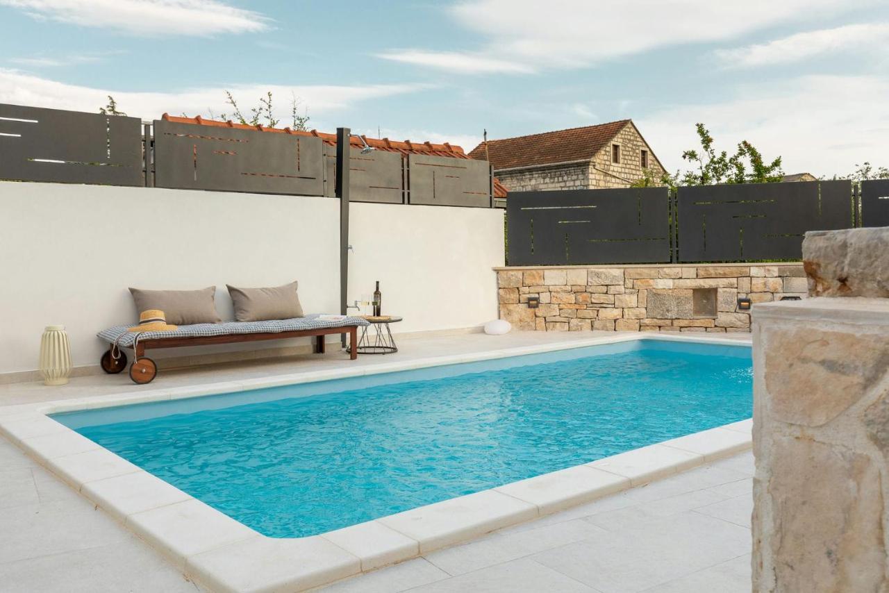 Villa Mara - Casa Rustica Zrnovo Eksteriør billede