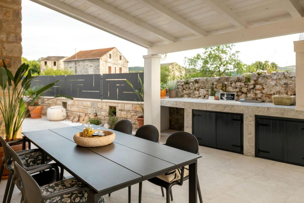 Villa Mara - Casa Rustica Zrnovo Eksteriør billede